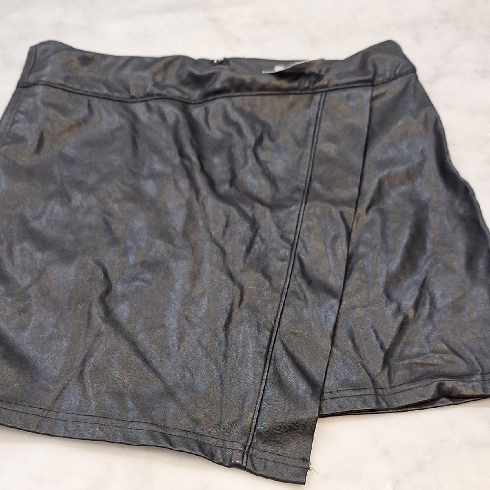 New Jealous Tomato Faux Leather Black Mini Skirt Flap Sz M-L‎ Lined Goth Pirate